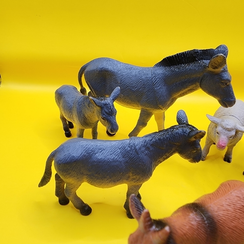 9 Animals Mixed Toy Lot Cows Donkeys Sheep Goats Elk 3-5 Inch - Picture 4 of 6